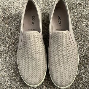 ECCO Women’s Woven Slip-On Loafers